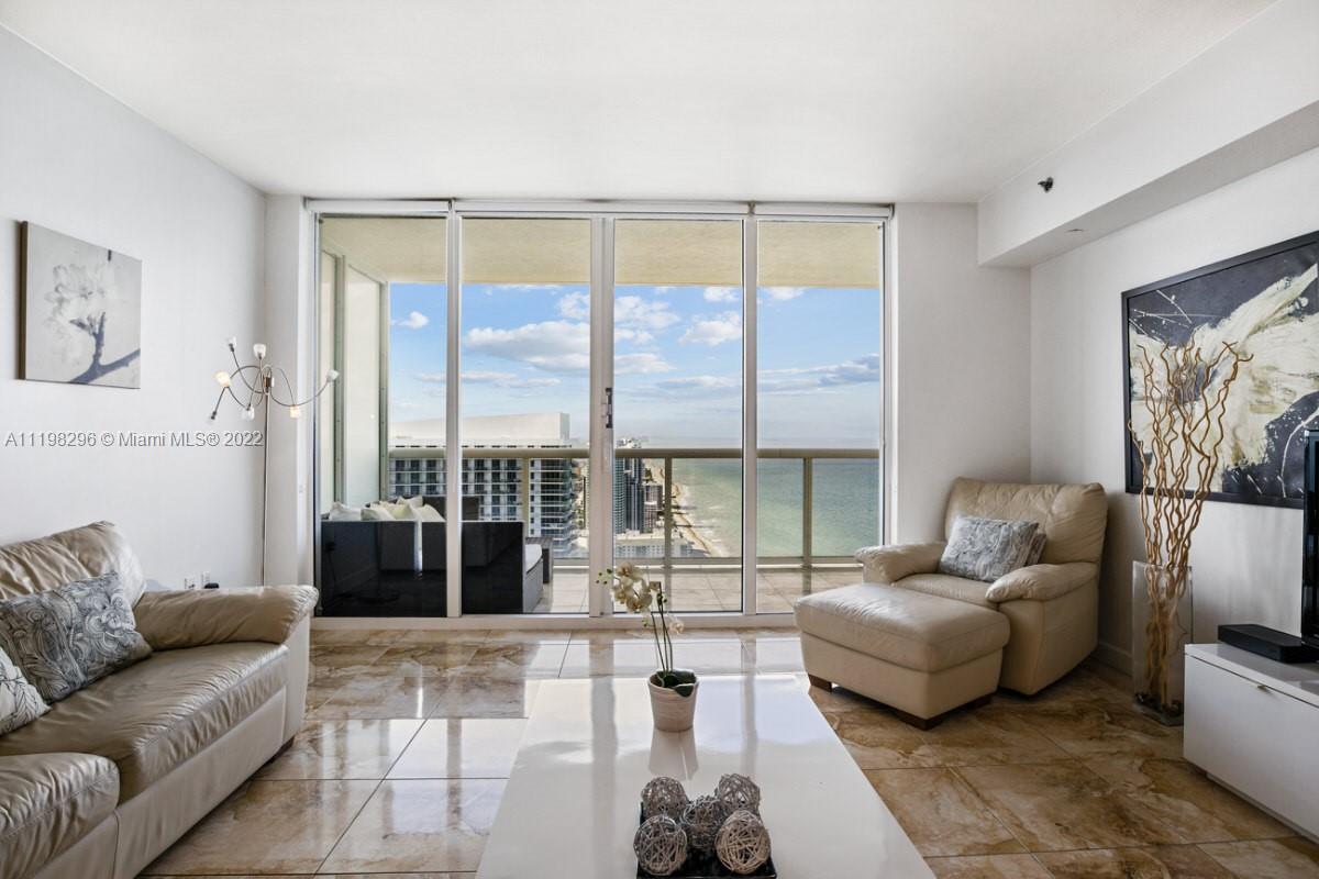Ver detalles 4912 1 / 1 844 sq. ft. $ 2022-08-25 0 foto