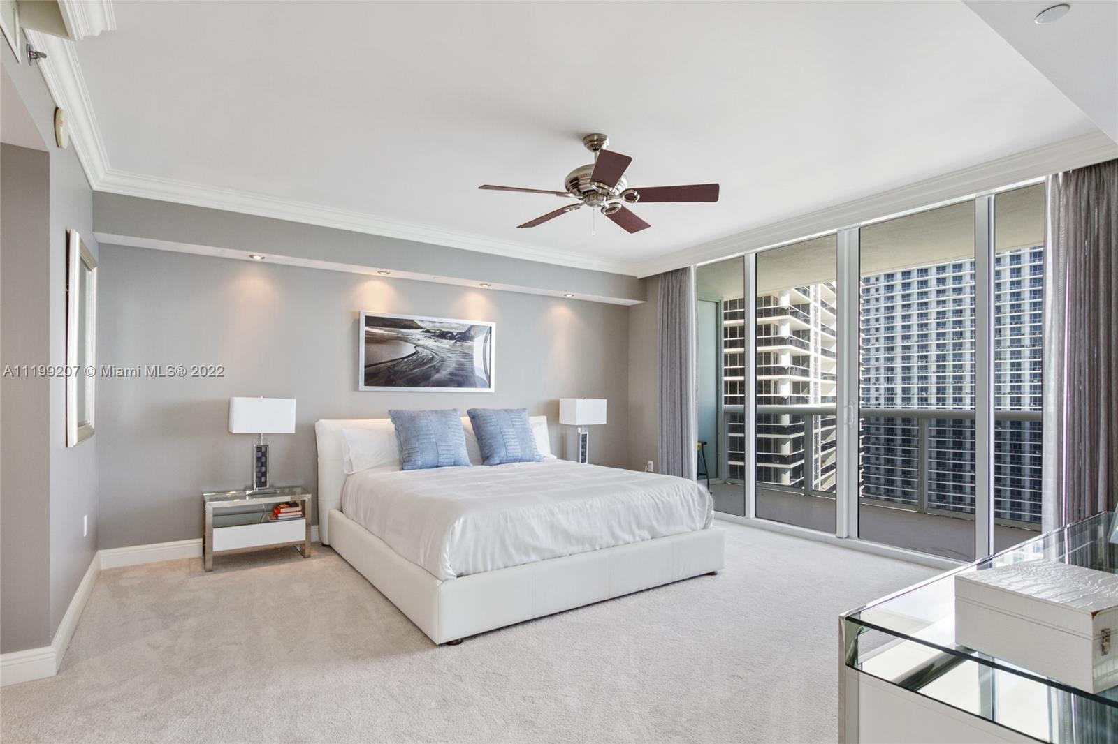 Ver detalles 3401 3 / 3 2065 sq. ft. $ 2022-05-04 0 foto