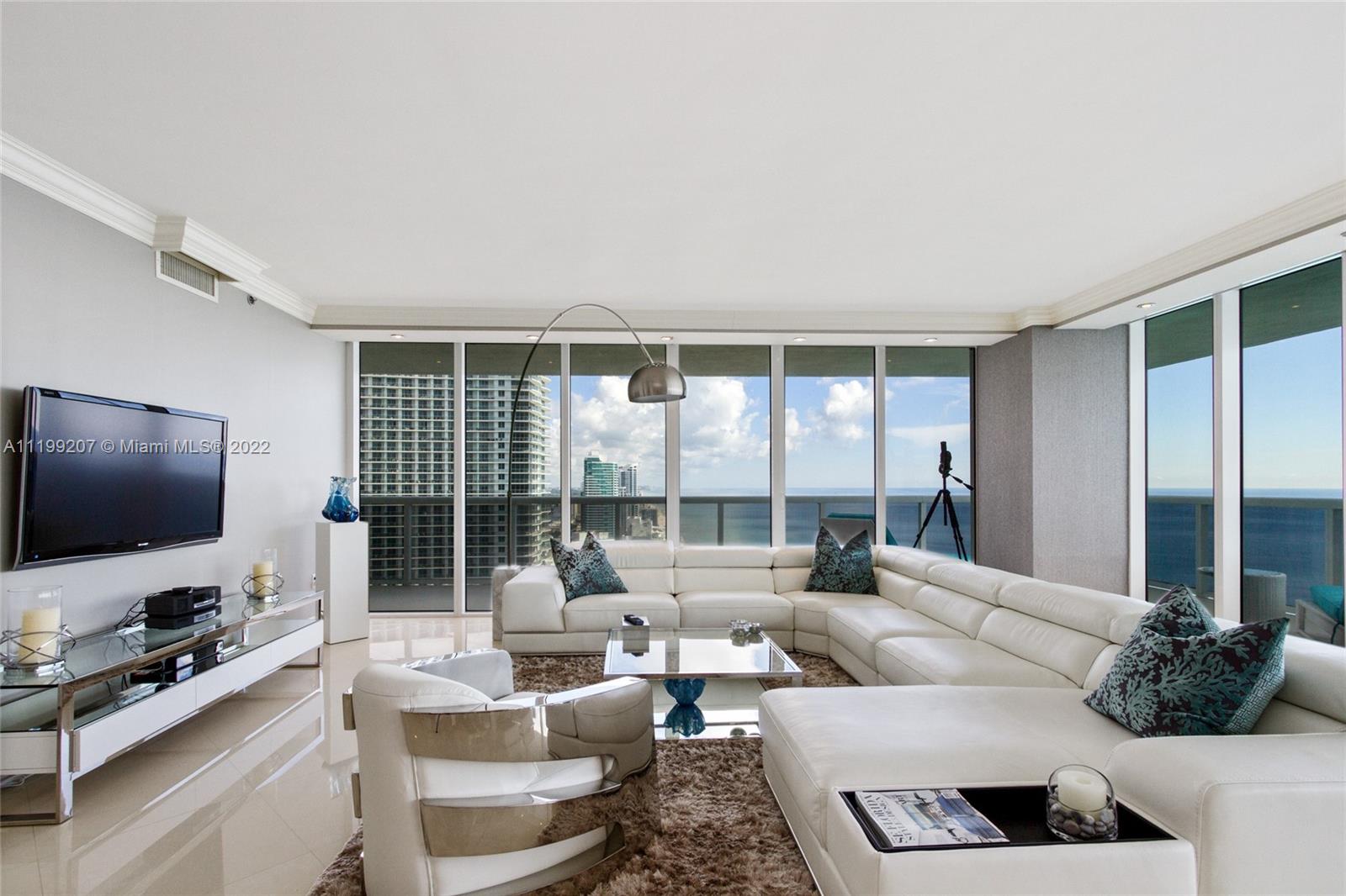 Ver detalles 3401 3 / 3 2065 sq. ft. $ 2022-05-04 0 foto