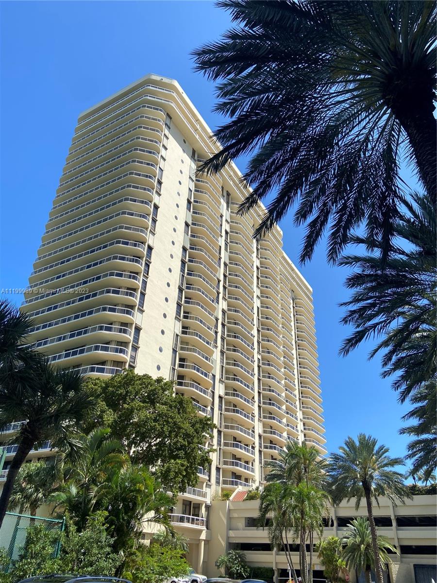 Photo of 20191 Country Club Dr #2105, Aventura, Florida, 33180 -