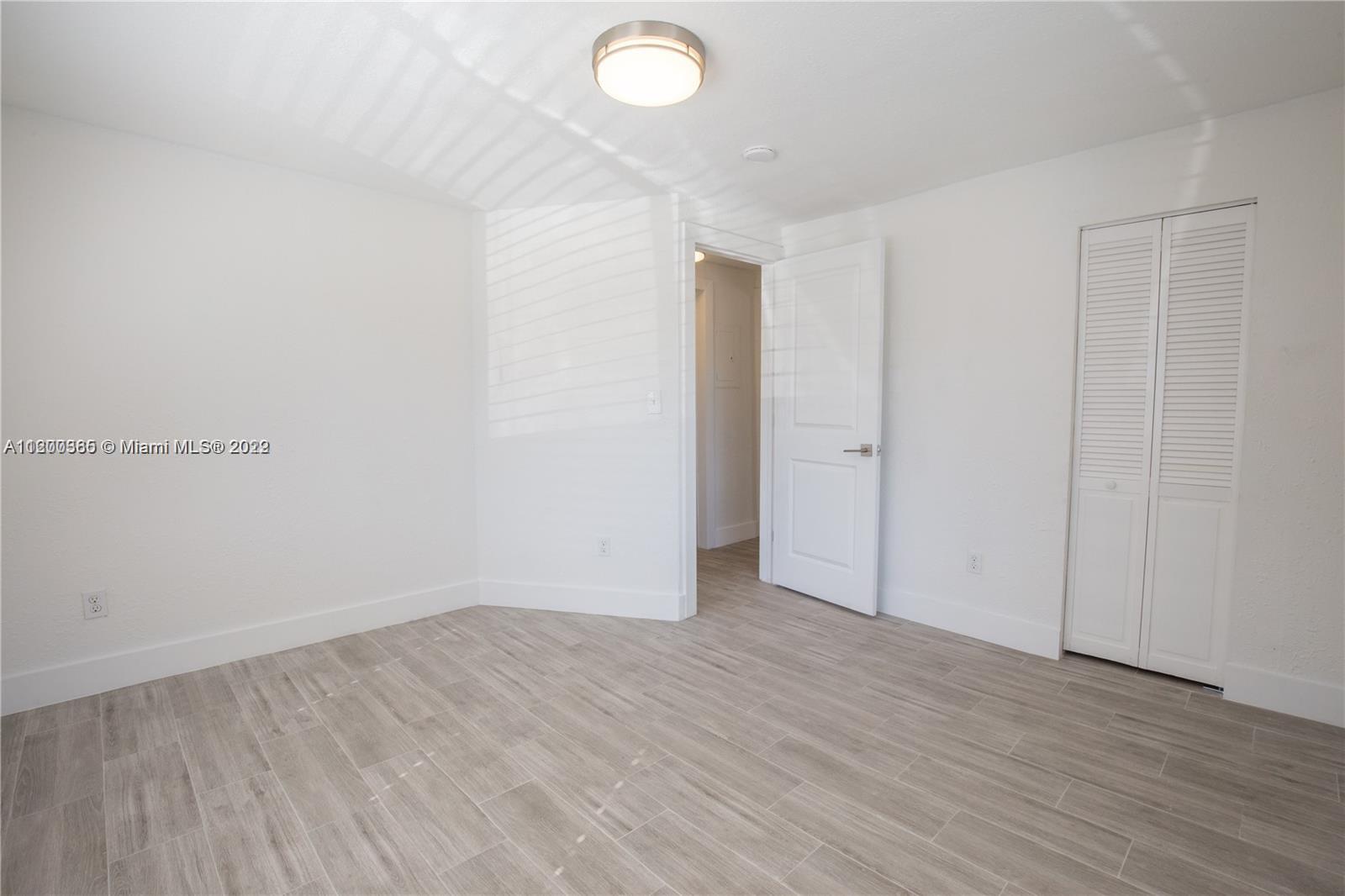 See details / 1682 sq. ft. $ 2022-06-04 0 Photo