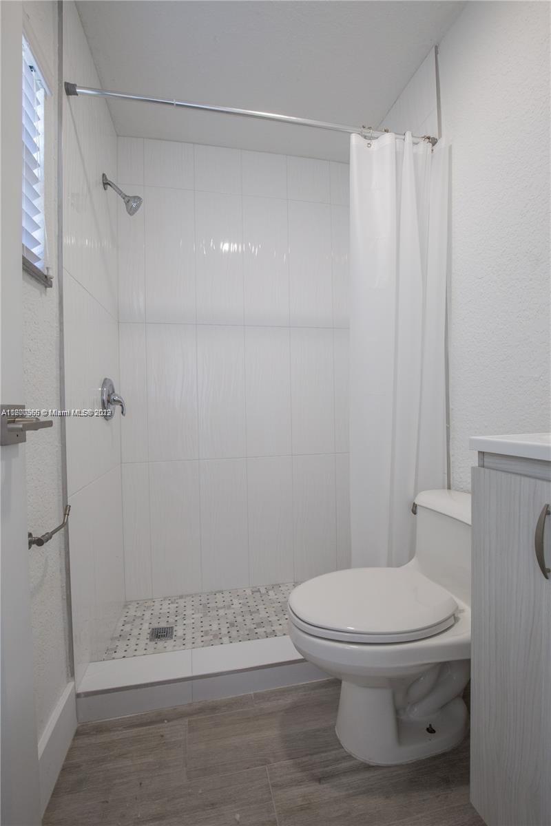 See details / 1682 sq. ft. $ 2022-06-04 0 Photo