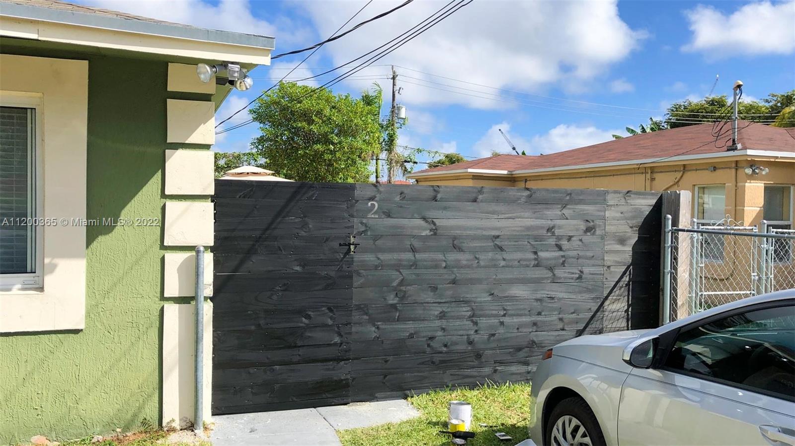 See details / 1682 sq. ft. $ 2022-06-04 0 Photo