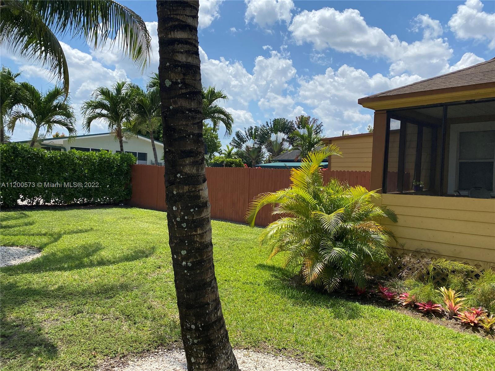 See details / 3721 sq. ft. $ 2022-09-30 0 Photo