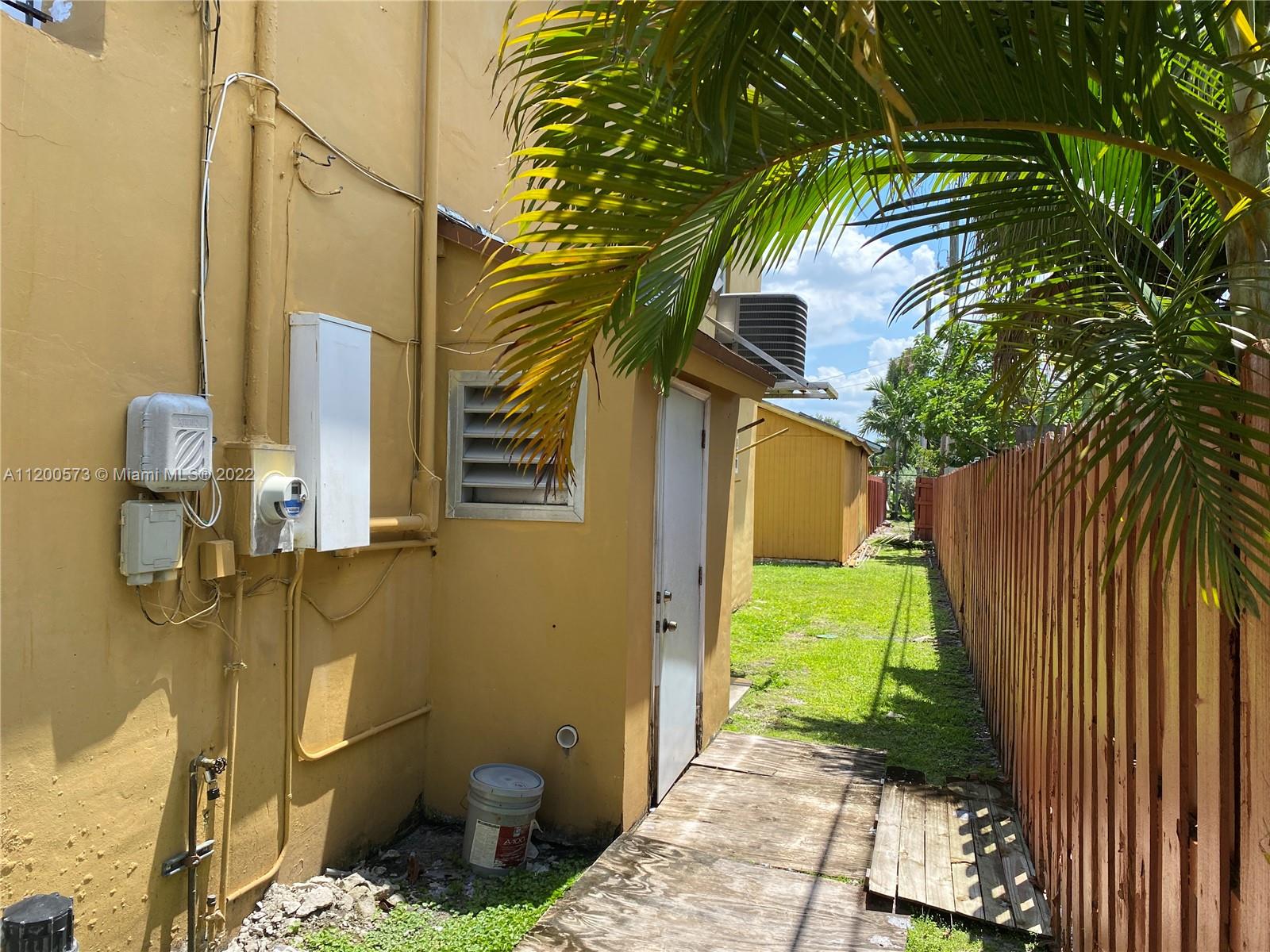 See details / 3721 sq. ft. $ 2022-09-30 0 Photo