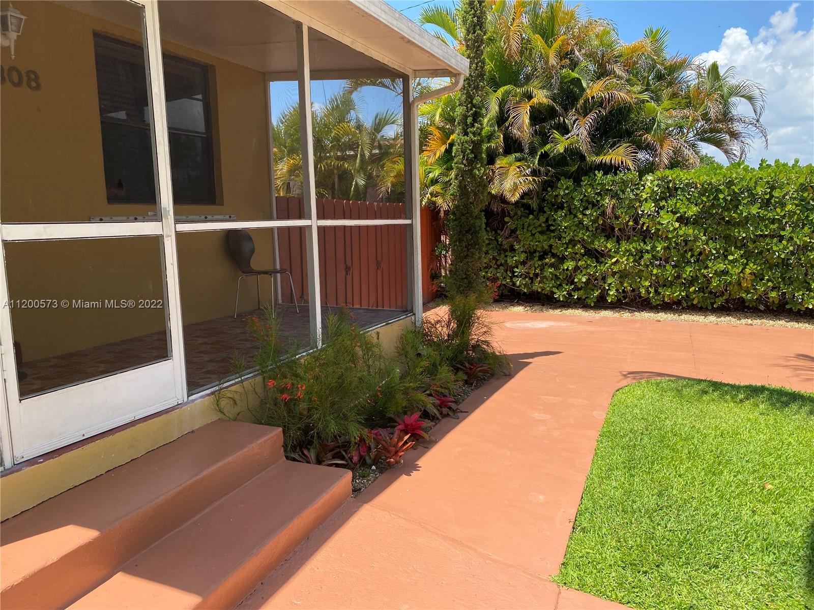 See details / 3721 sq. ft. $ 2022-09-30 0 Photo