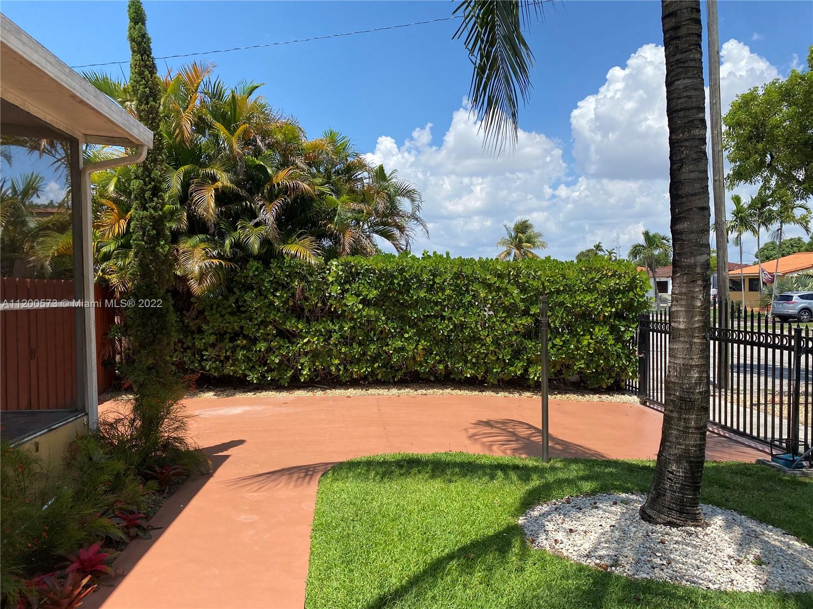 See details / 3721 sq. ft. $ 2022-09-30 0 Photo
