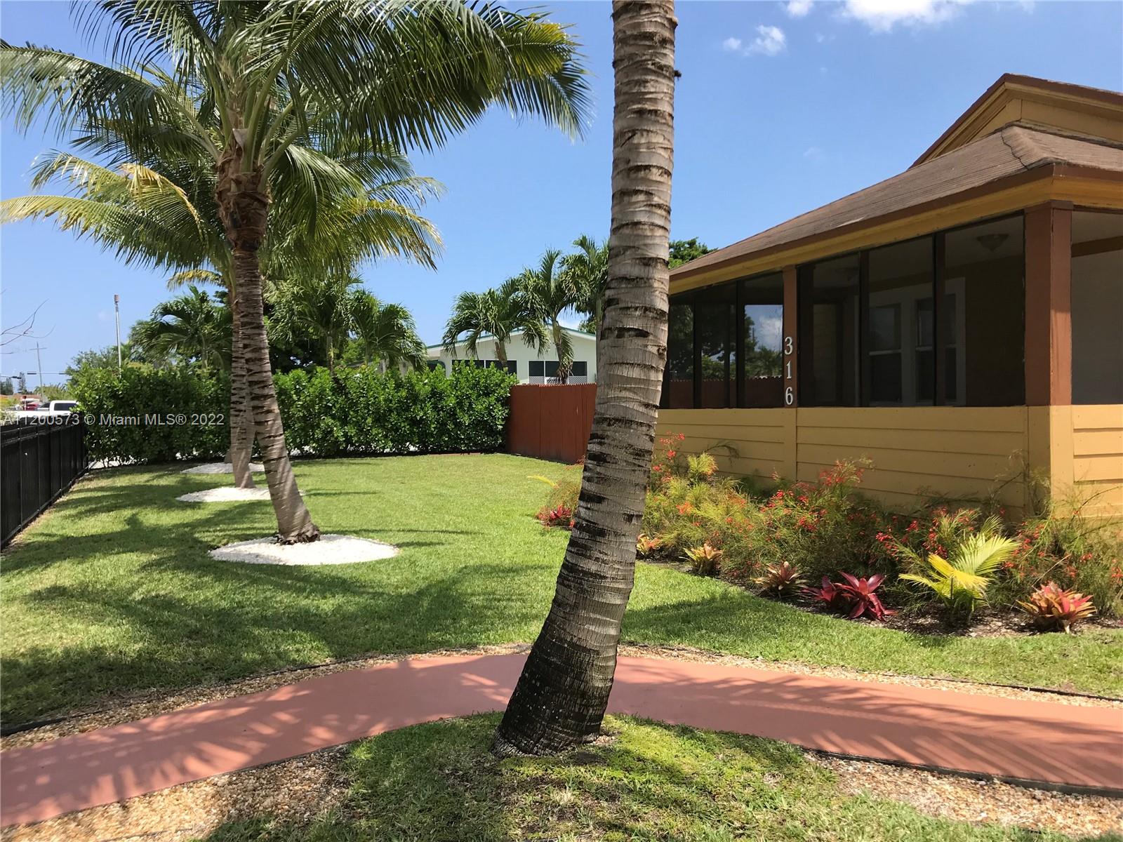 See details / 3721 sq. ft. $ 2022-09-30 0 Photo
