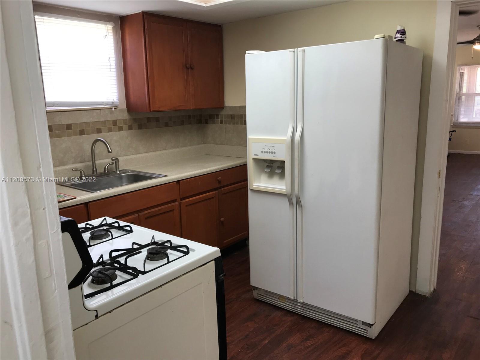 See details / 3721 sq. ft. $ 2022-09-30 0 Photo