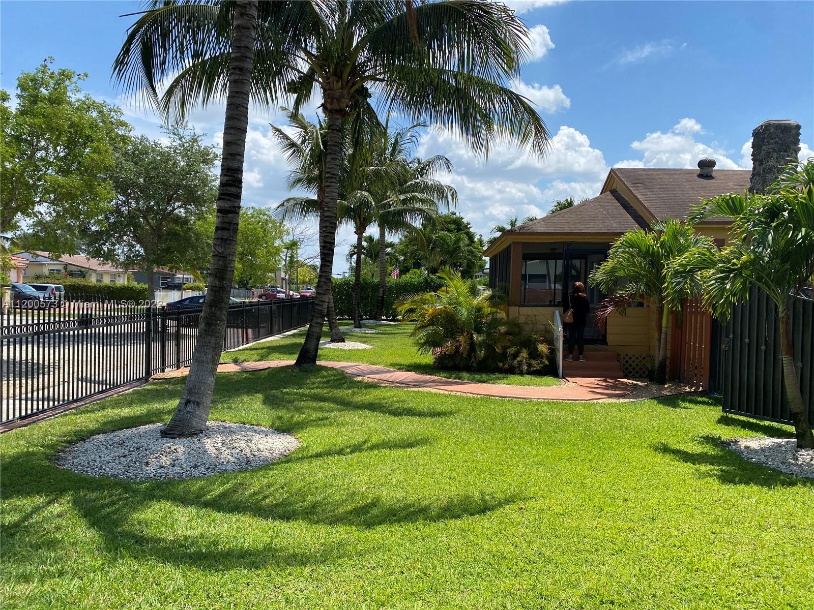 See details / 3721 sq. ft. $ 2022-09-30 0 Photo