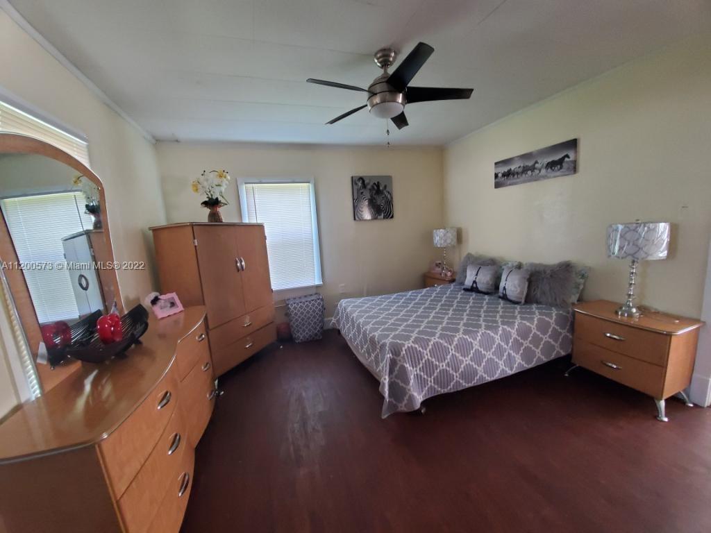 See details / 3721 sq. ft. $ 2022-09-30 0 Photo