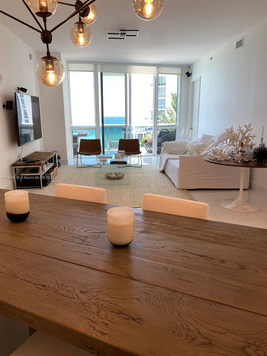 Ver detalles 707 3 / 3 2106 sq. ft. $ 2022-05-07 0 foto