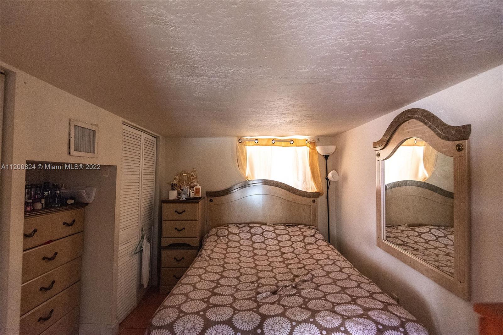 See details / 2669 sq. ft. $ 2022-05-07 0 Photo