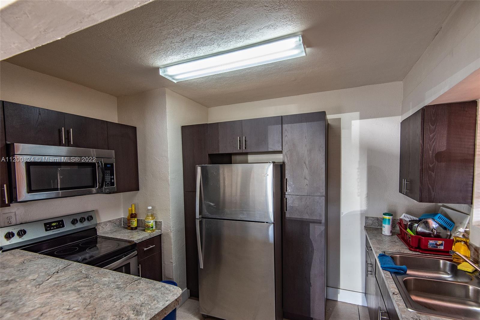See details / 2669 sq. ft. $ 2022-05-07 0 Photo