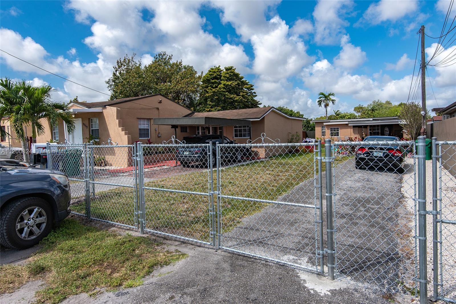 See details / 2669 sq. ft. $ 2022-05-07 0 Photo