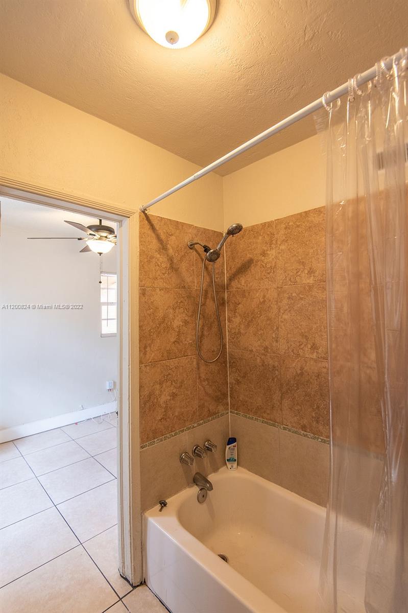 See details / 2669 sq. ft. $ 2022-05-07 0 Photo