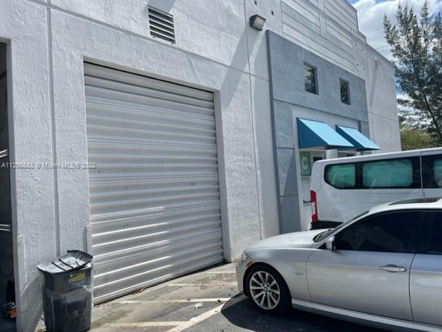 See details C15 / sq. ft. $ 2022-10-11 0 Photo