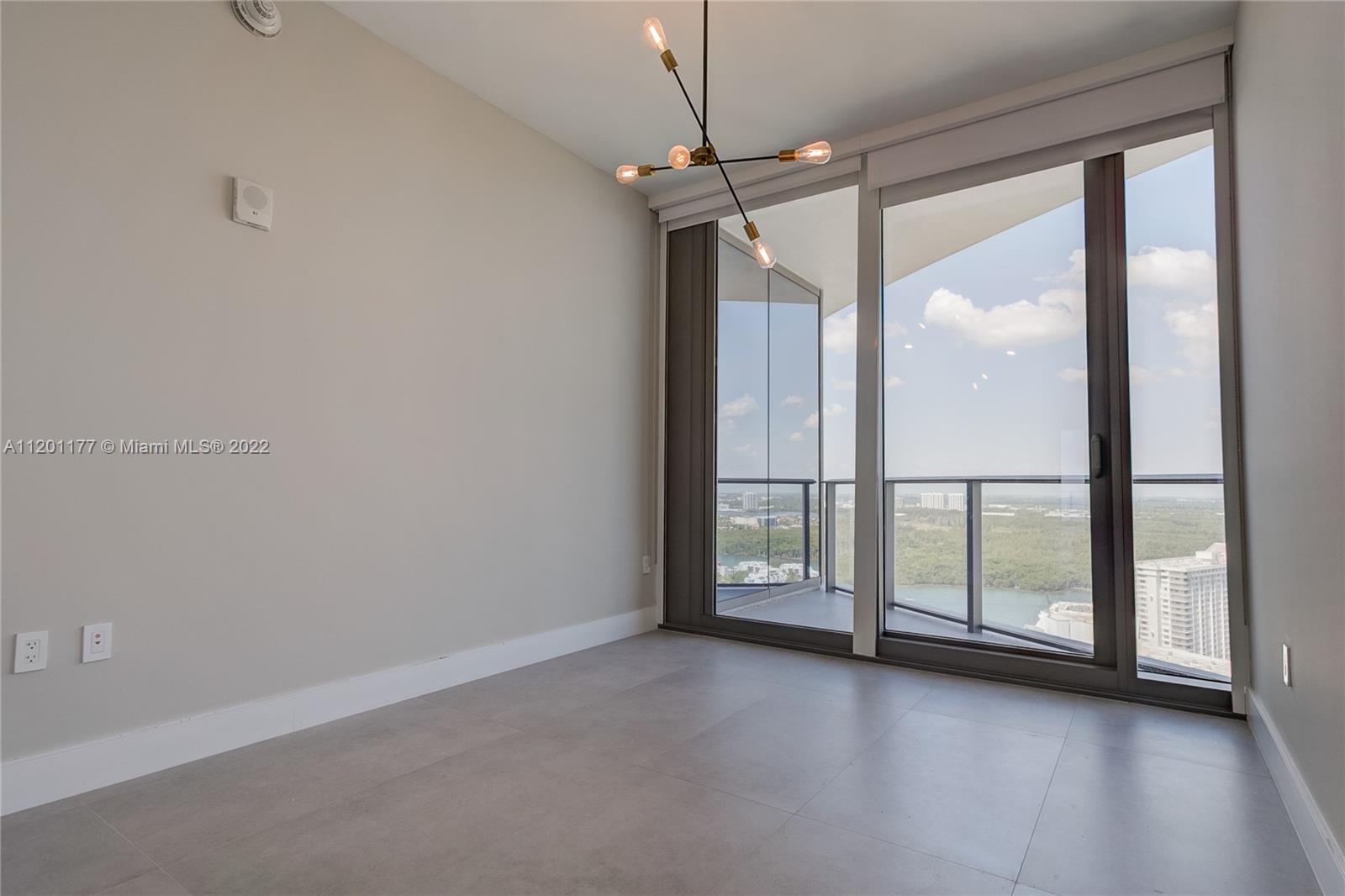Ver detalles 2903 2 / 3 1447 sq. ft. $ 2022-05-09 0 foto