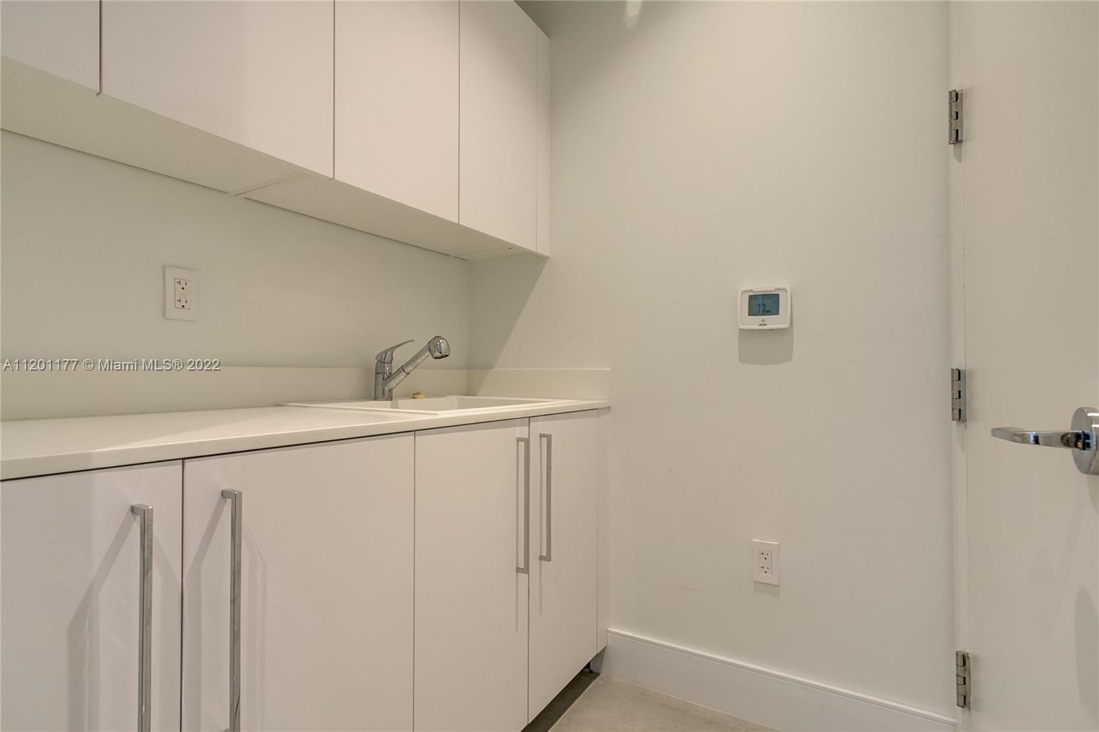 Ver detalles 2903 2 / 3 1447 sq. ft. $ 2022-05-09 0 foto