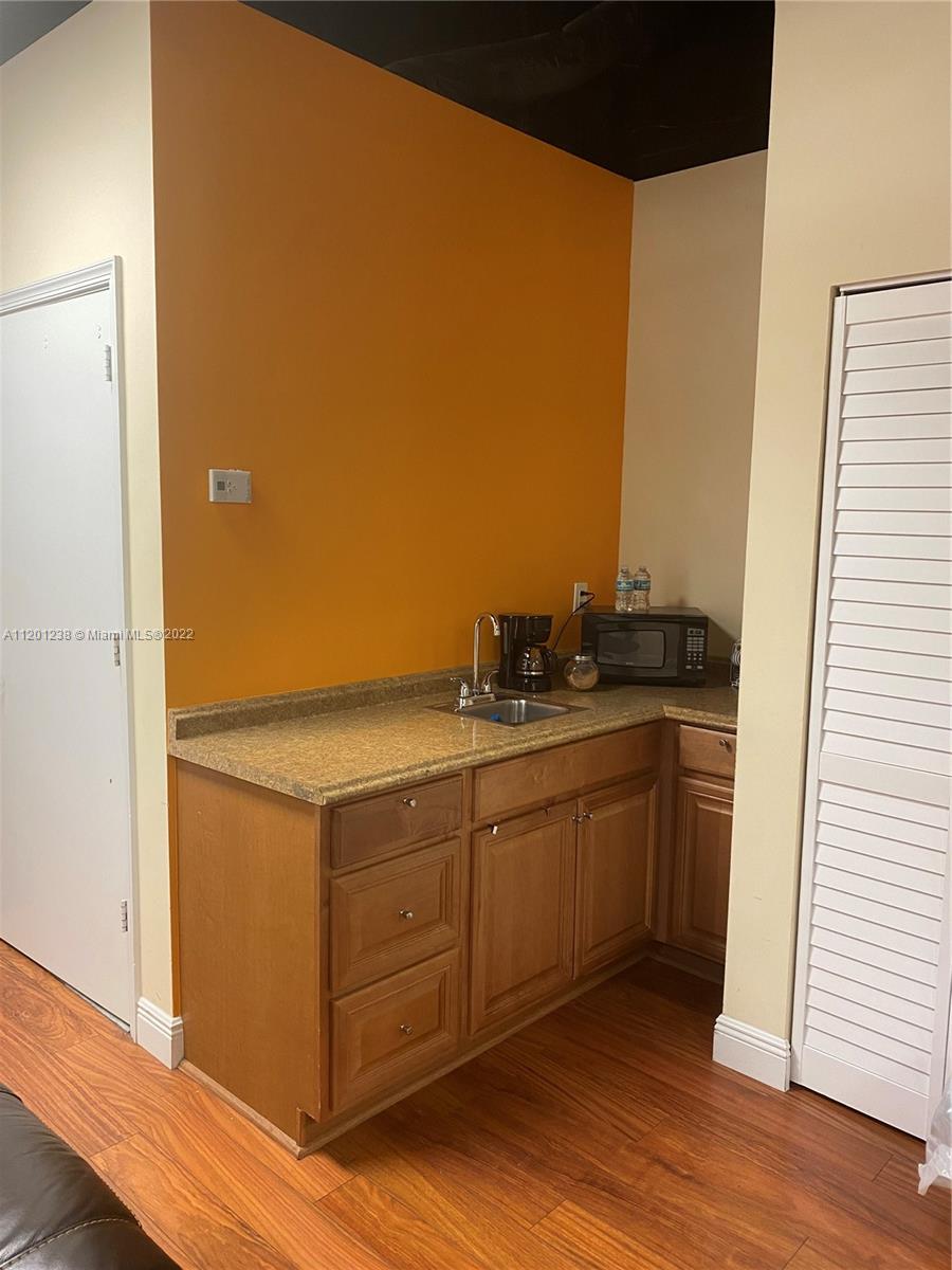 See details / sq. ft. $ 2022-07-11 0 Photo