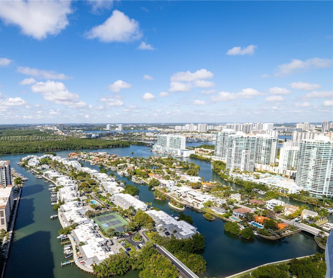 1705 2 / 2 1435 sq. ft. $ 2022-05-11 0 Photo