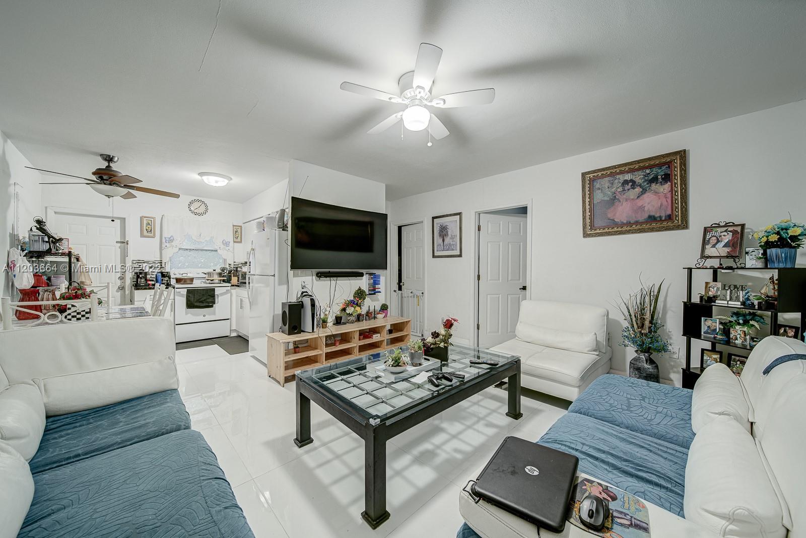 See details / 2213 sq. ft. $ 2022-05-12 0 Photo