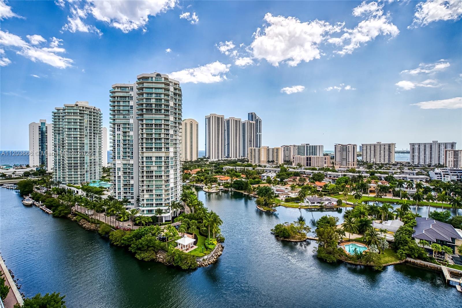 See details 330 3 / 4 1892 sq. ft. $ 2025-08-25 0 Photo