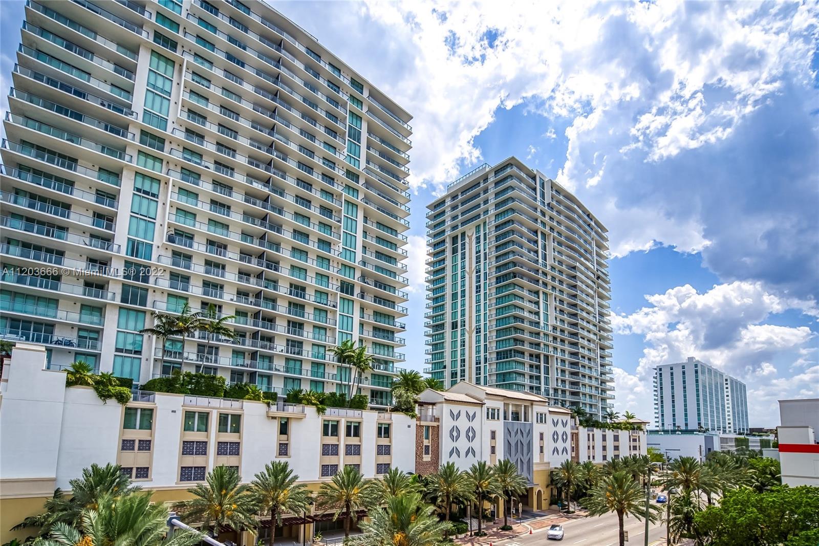 See details 330 3 / 4 1892 sq. ft. $ 2025-08-25 0 Photo
