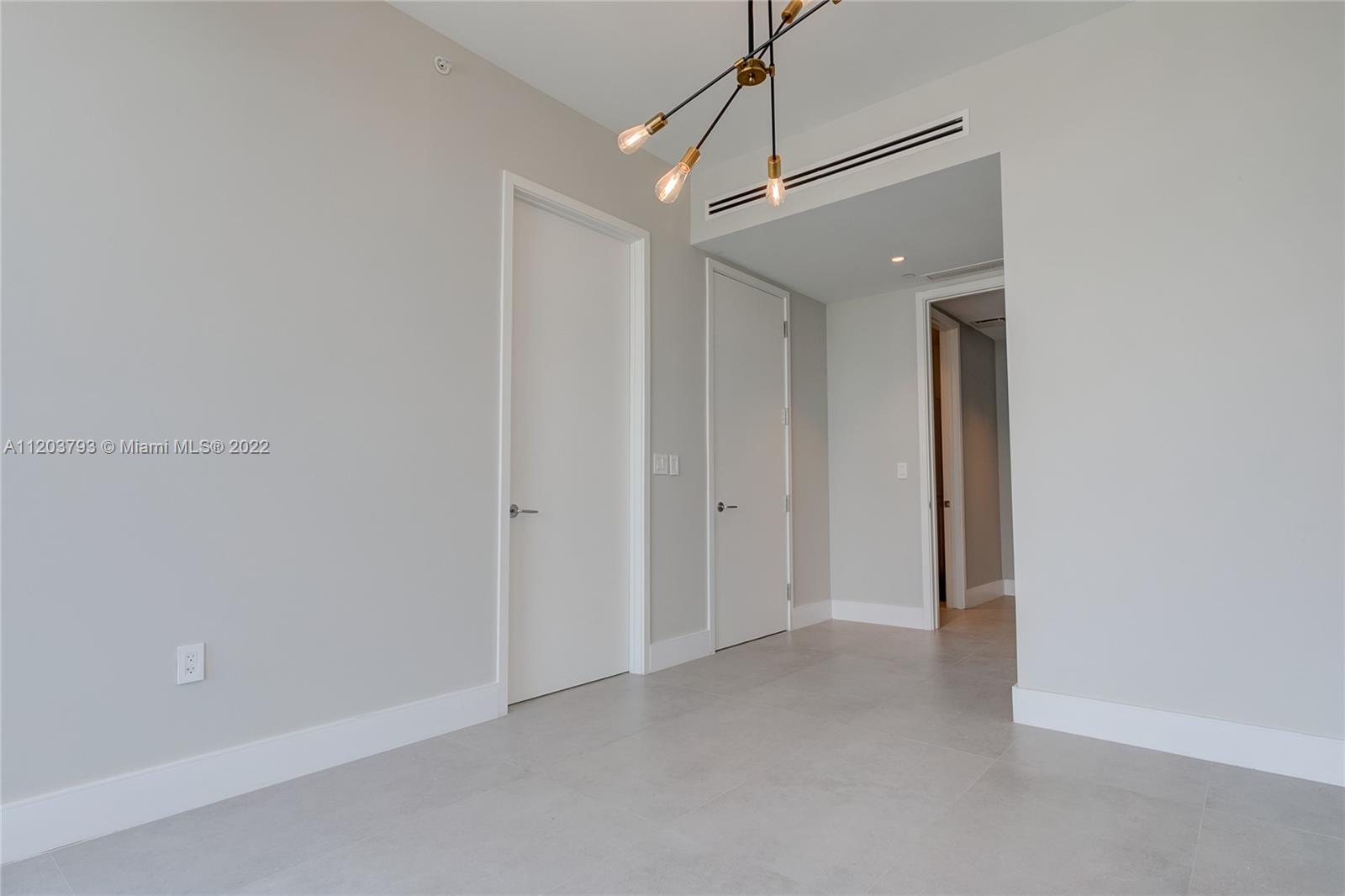 Ver detalles 2903 2 / 3 1447 sq. ft. $ 2022-06-13 0 foto