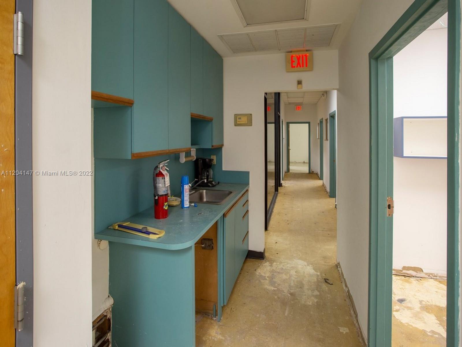 See details / sq. ft. $ 2022-05-13 0 Photo