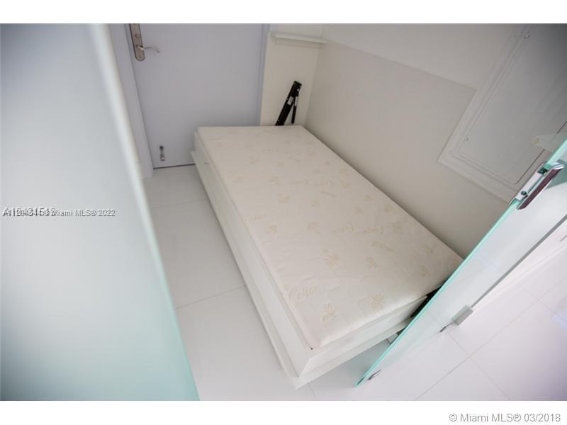 See details 2302 3 / 4 1974 sq. ft. $ 2022-06-28 0 Photo