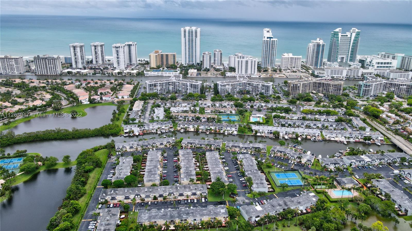 Photo of 2410 9th St (2410), Hallandale Beach, Florida, 33009 -