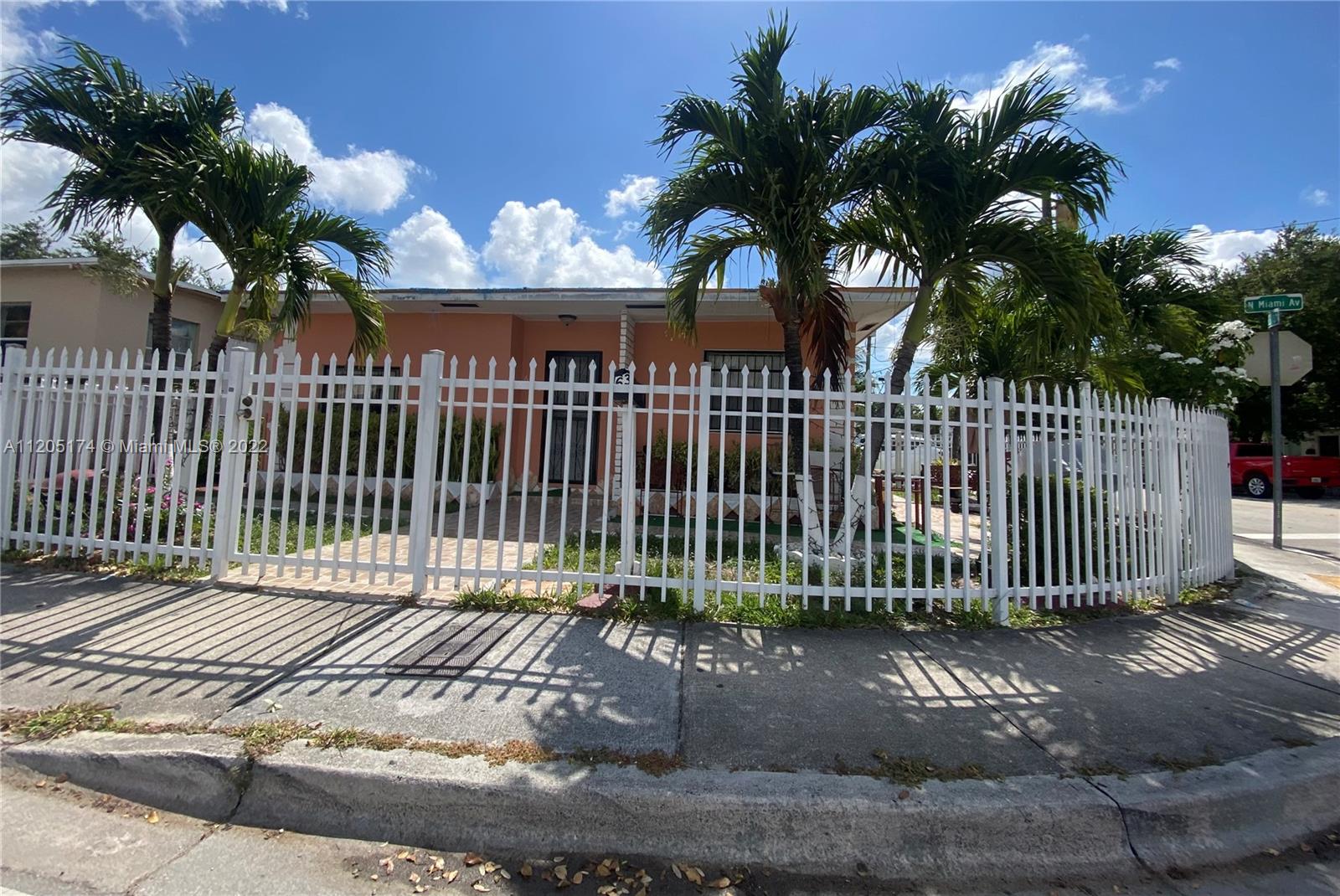 See details / 2100 sq. ft. $ 2022-06-29 0 Photo