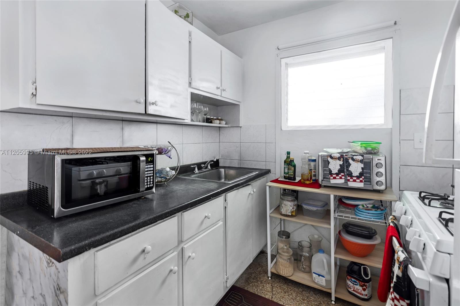 See details / sq. ft. $ 2022-05-17 0 Photo