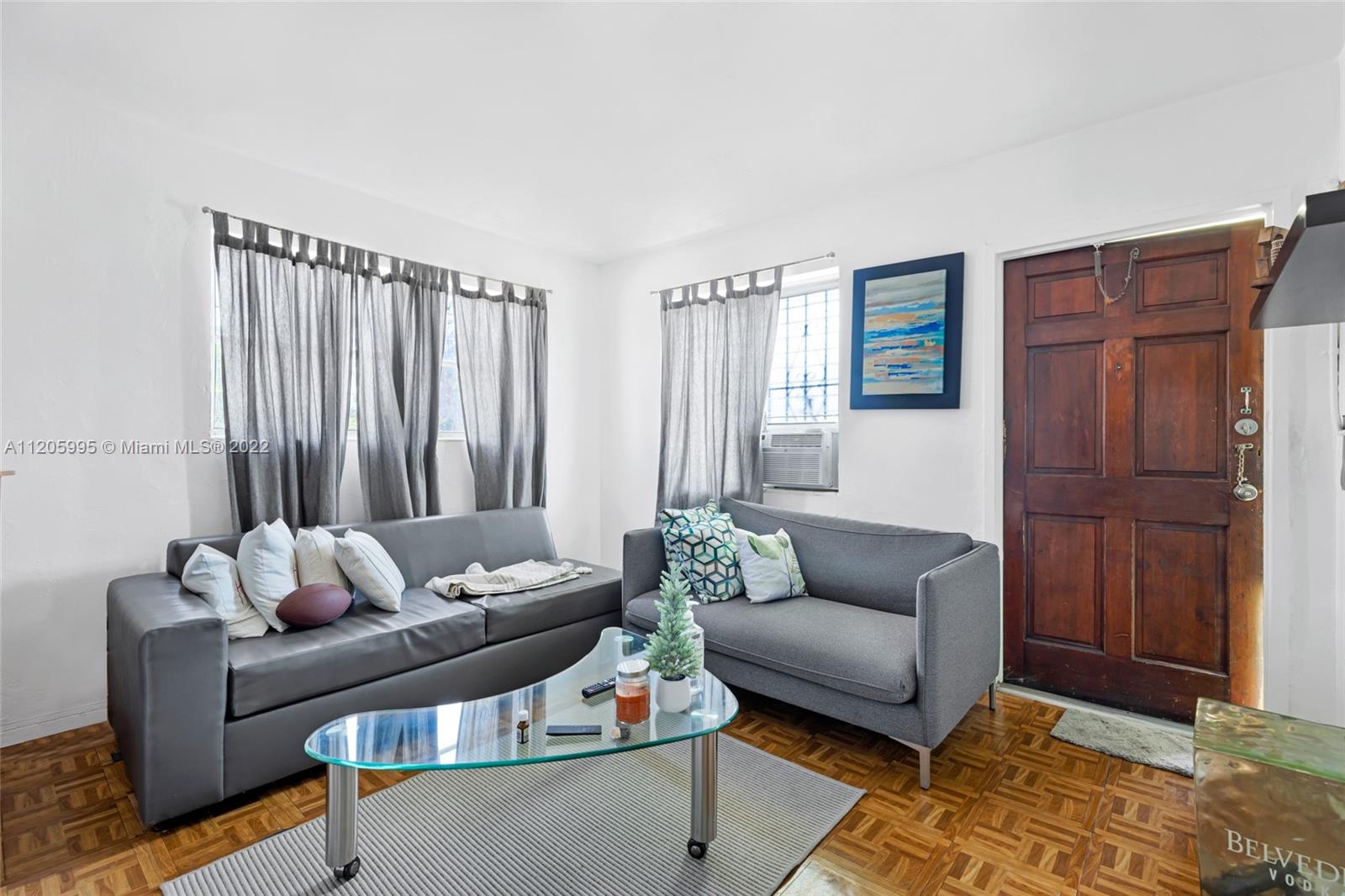 See details / sq. ft. $ 2022-05-17 0 Photo