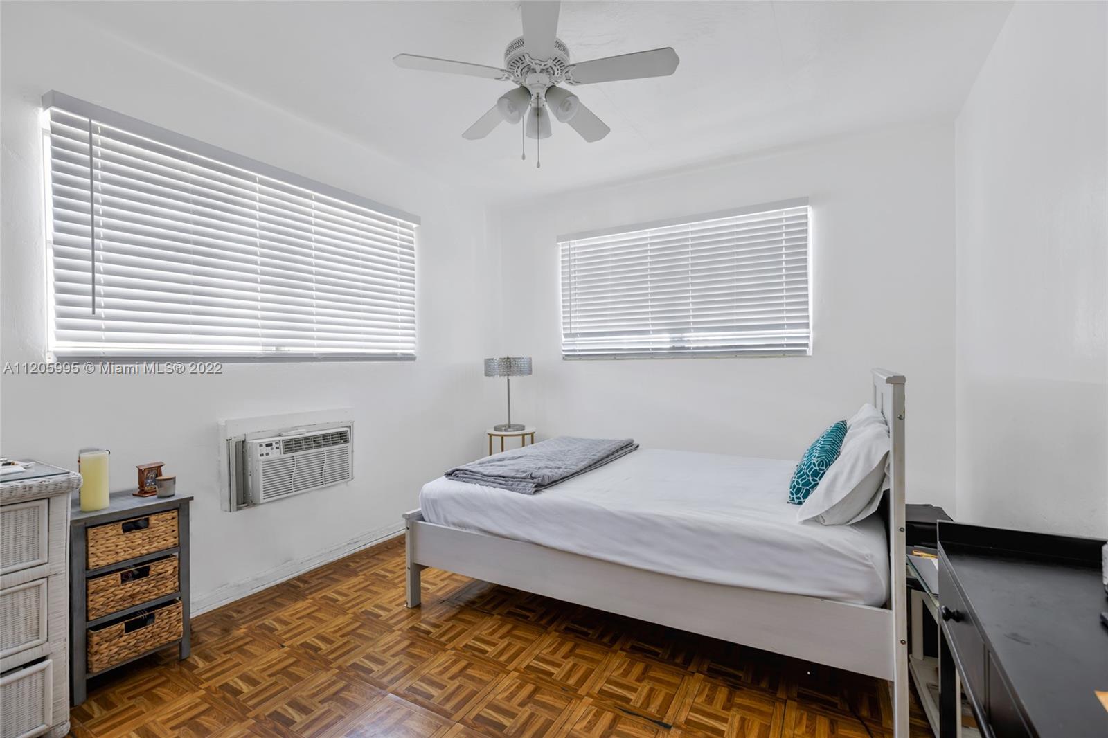See details / sq. ft. $ 2022-05-17 0 Photo