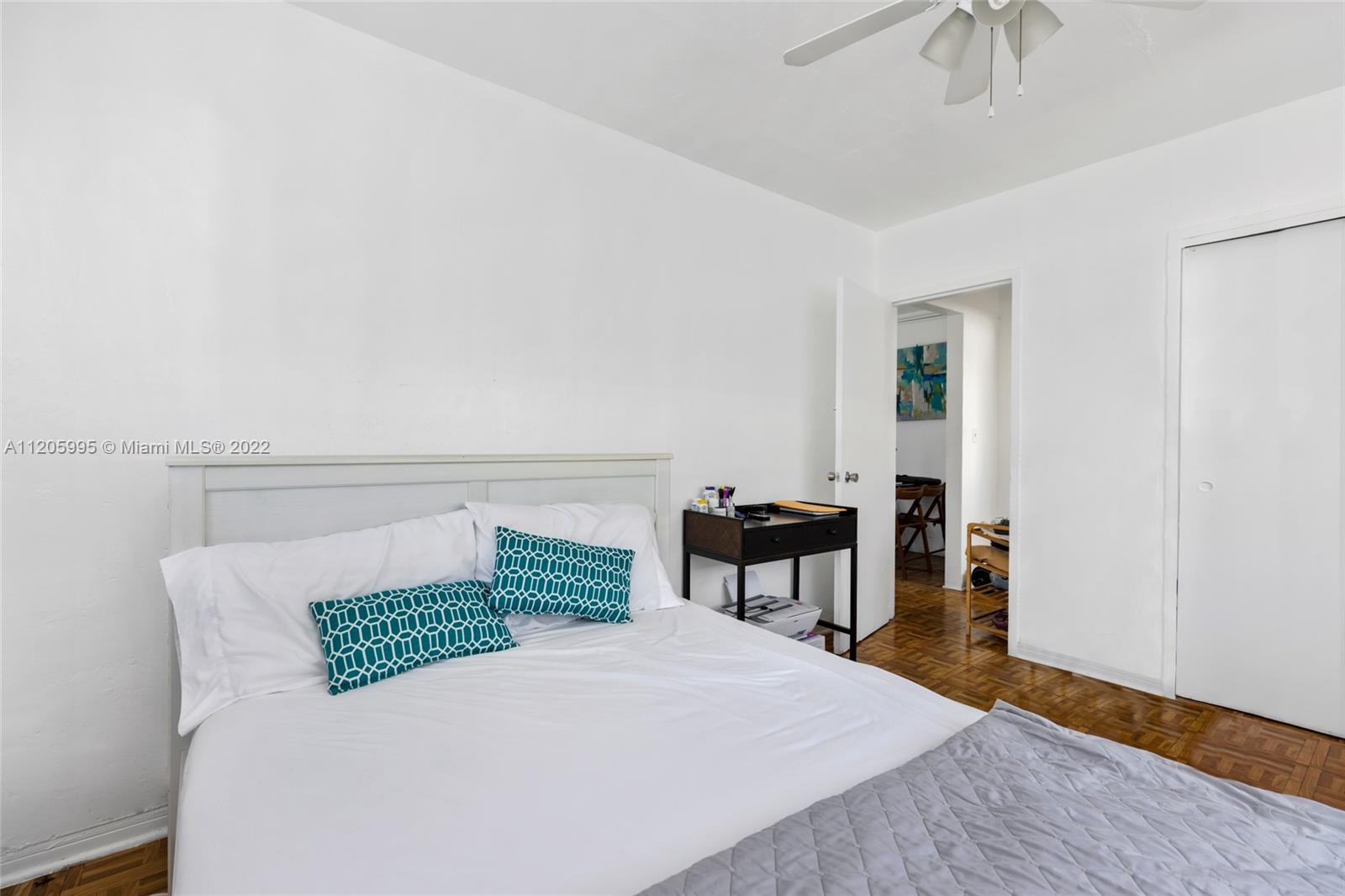 See details / sq. ft. $ 2022-05-17 0 Photo