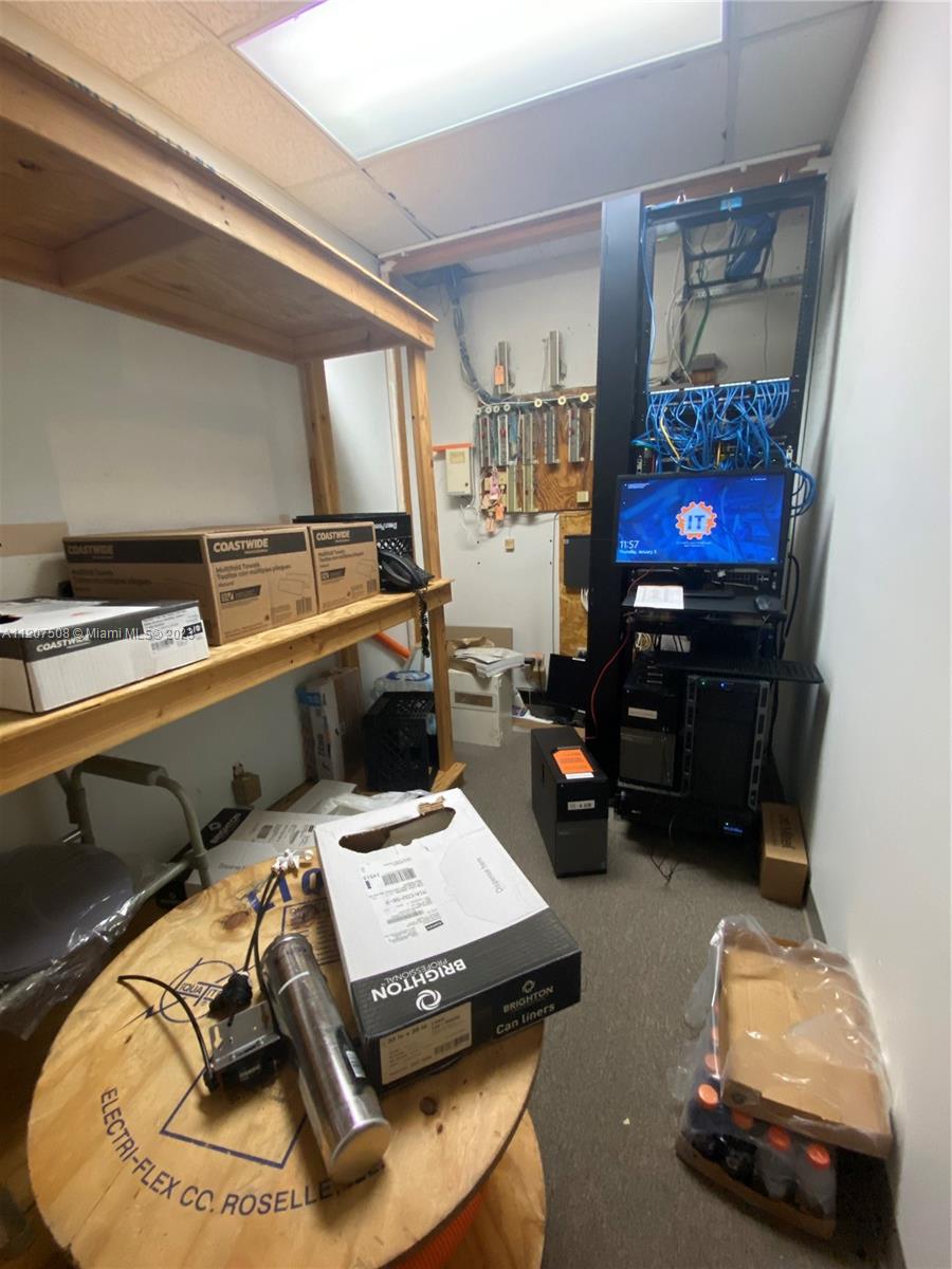See details #217 / sq. ft. $ 2023-01-11 0 Photo