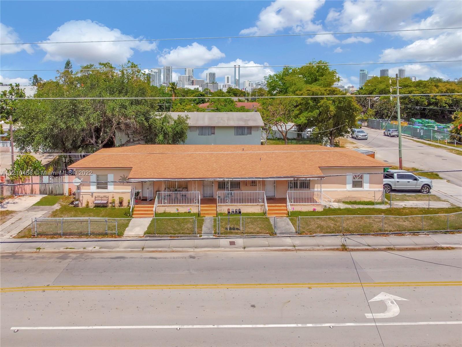See details / 2432 sq. ft. $ 2022-05-22 0 Photo