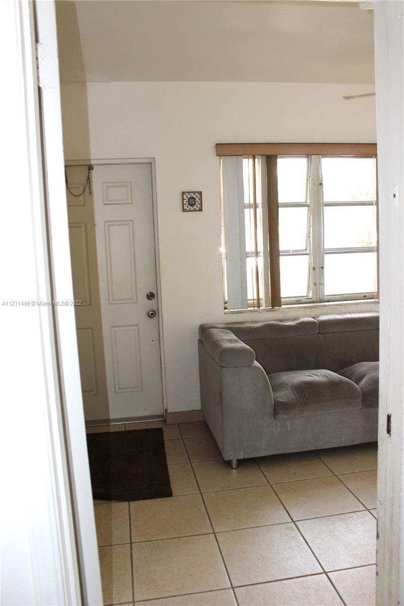 See details / 2014 sq. ft. $ 2022-11-14 0 Photo