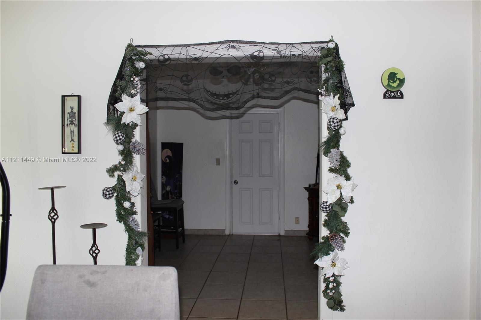See details / 2014 sq. ft. $ 2022-11-14 0 Photo
