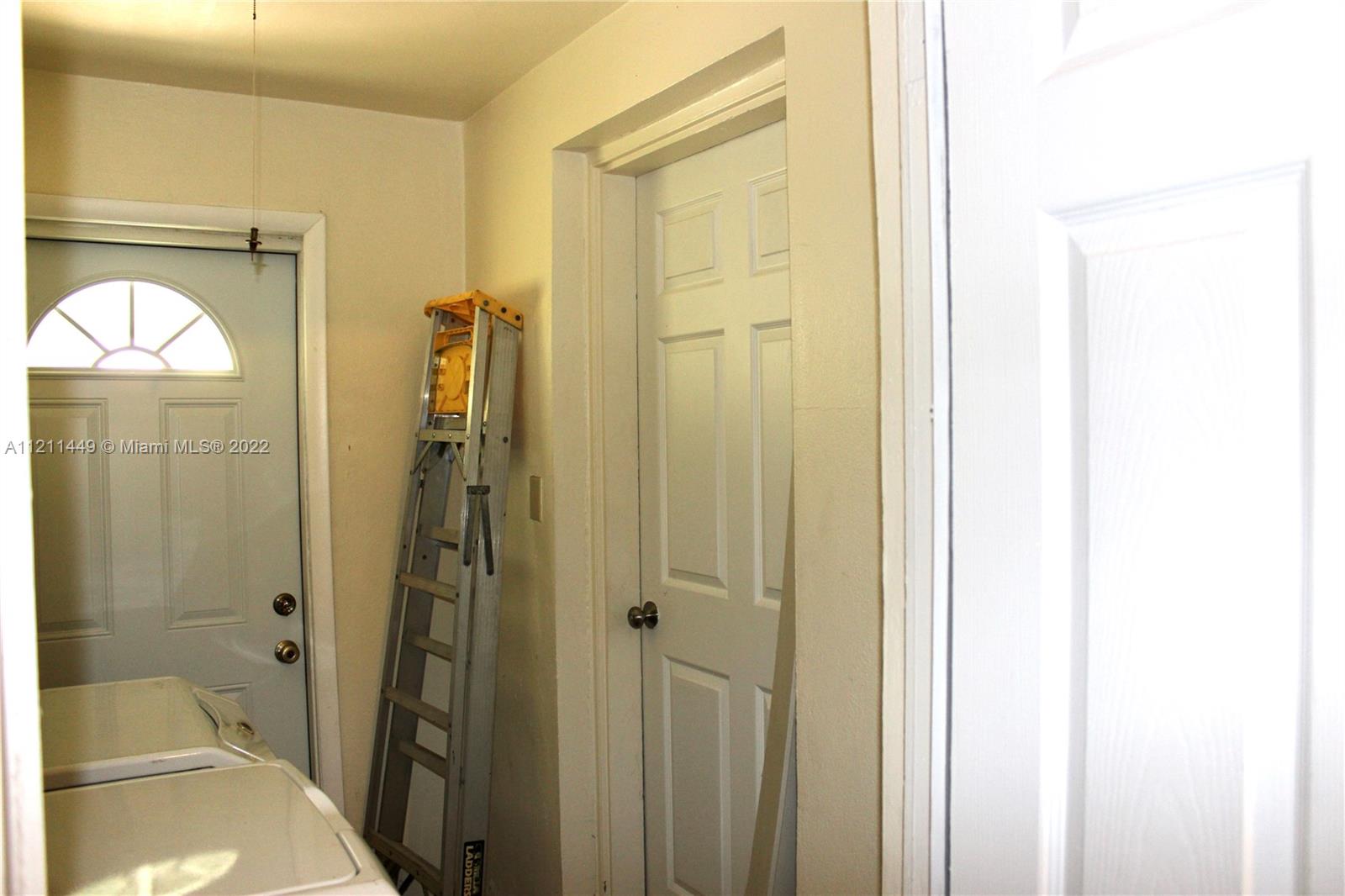 See details / 2014 sq. ft. $ 2022-11-14 0 Photo