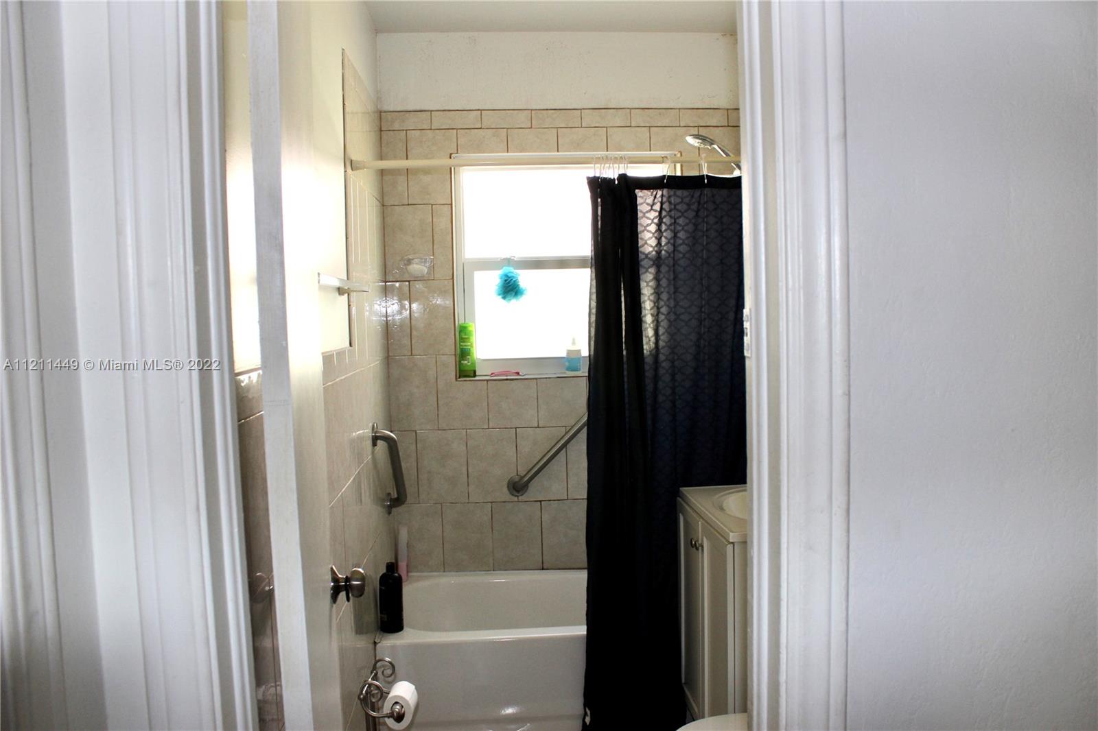 See details / 2014 sq. ft. $ 2022-11-14 0 Photo