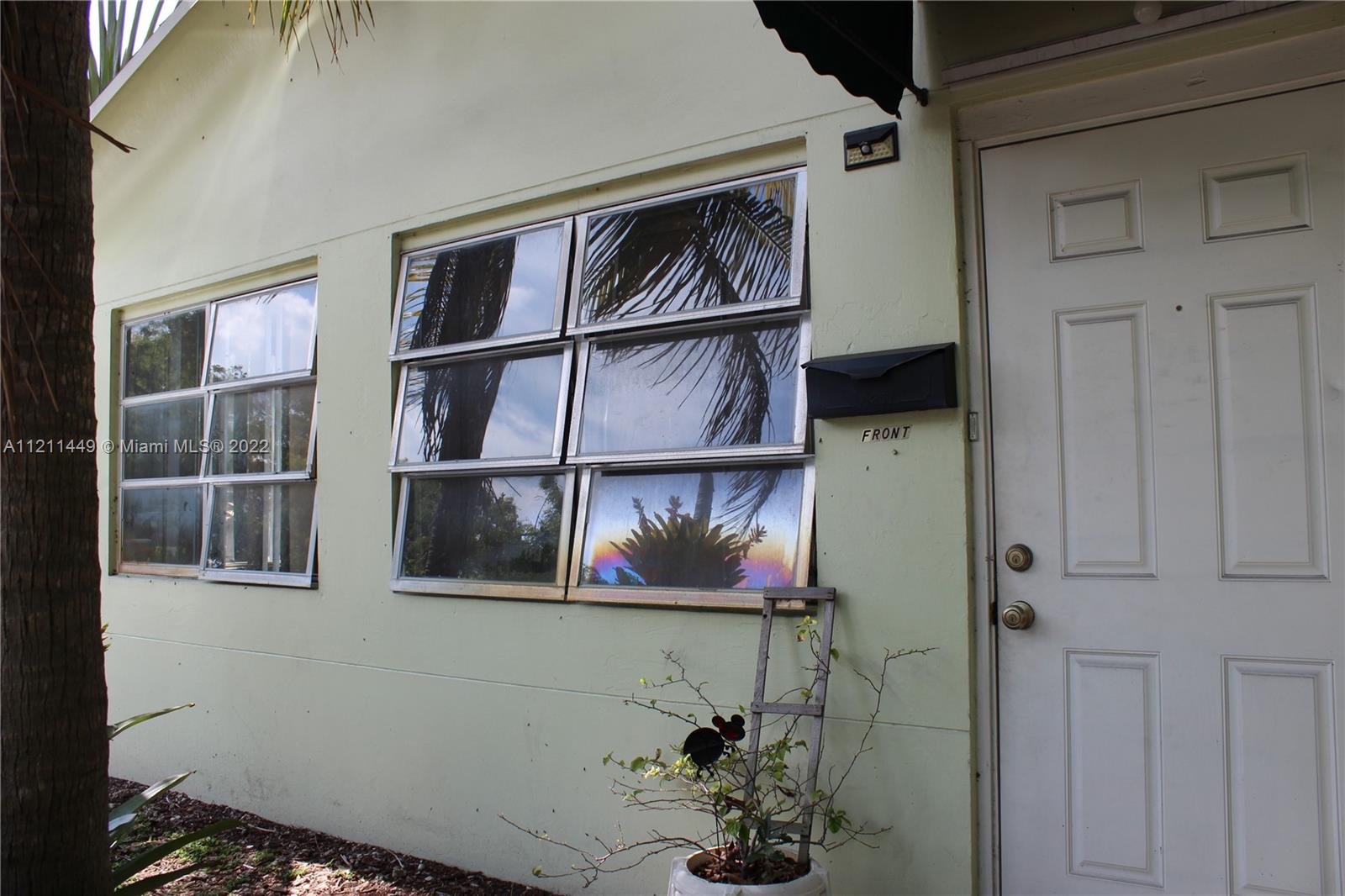 See details / 2014 sq. ft. $ 2022-11-14 0 Photo