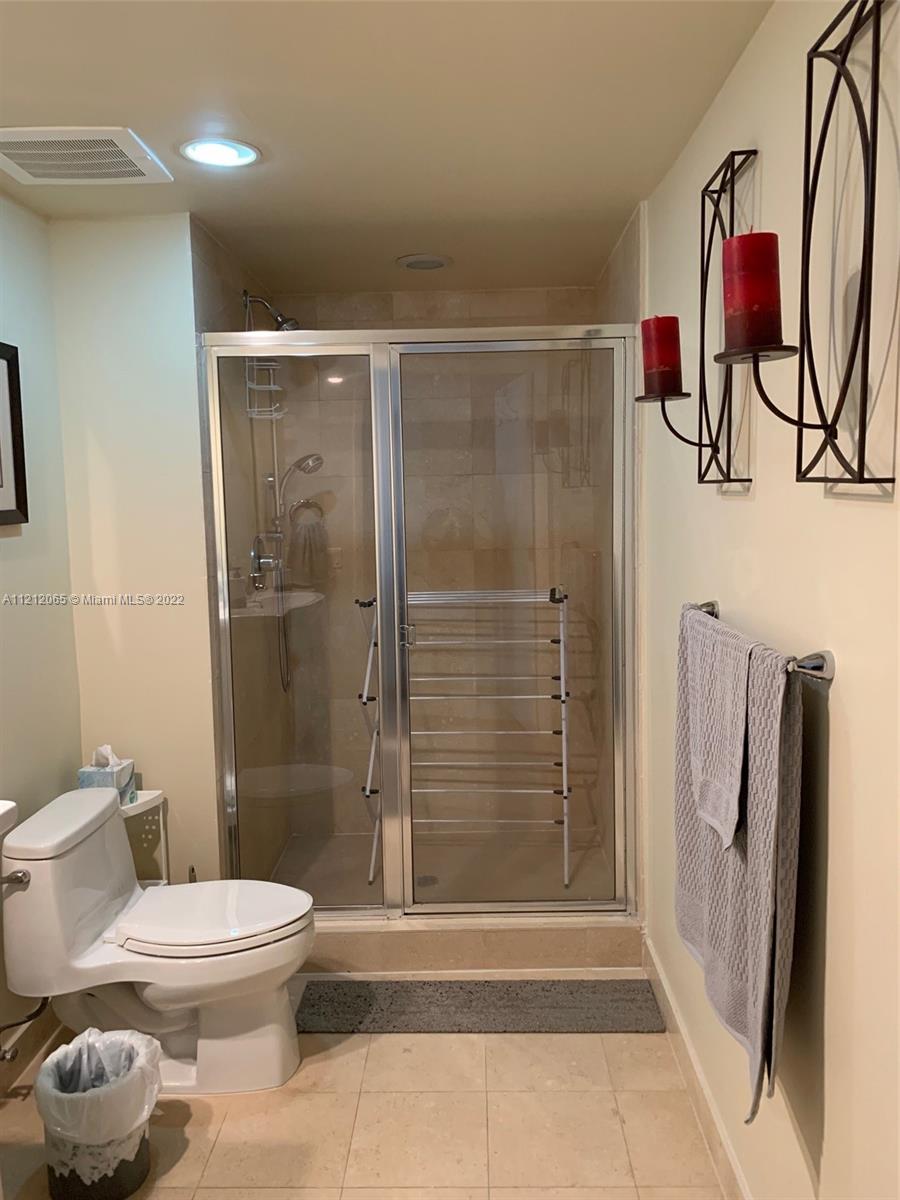 See details 2905 1 / 1 811 sq. ft. $ 2022-05-25 0 Photo