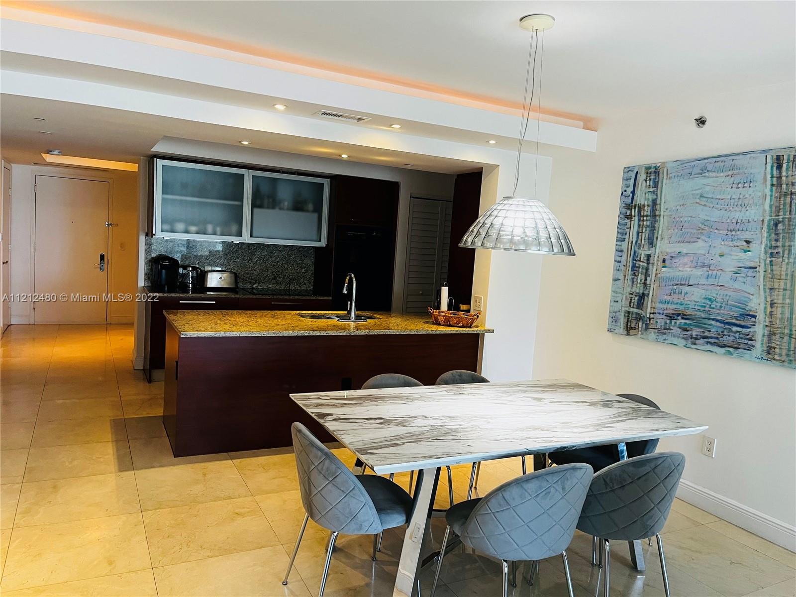 See details 1404 3 / 3 1675 sq. ft. $ 2022-06-21 0 Photo