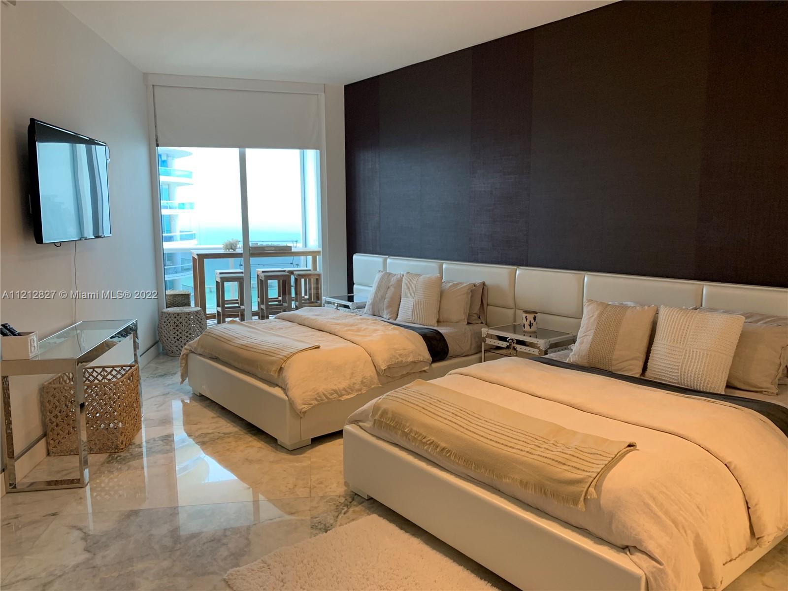 Ver detalles 2403 3 / 3 1962 sq. ft. $ 2022-05-30 0 foto