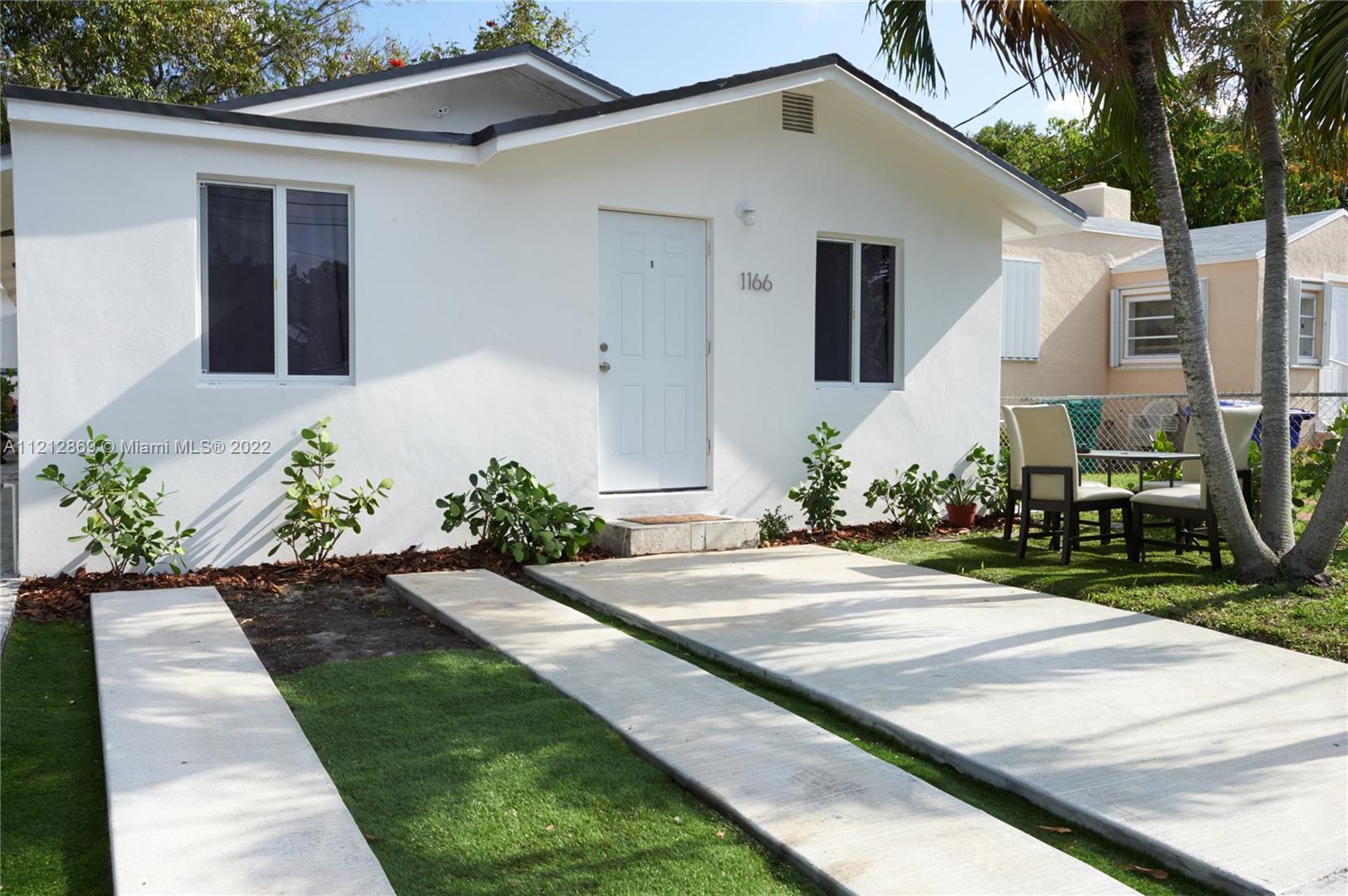 See details / 1320 sq. ft. $ 2022-05-26 0 Photo