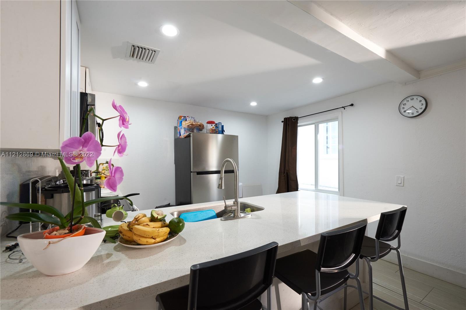 See details / 1320 sq. ft. $ 2022-05-26 0 Photo