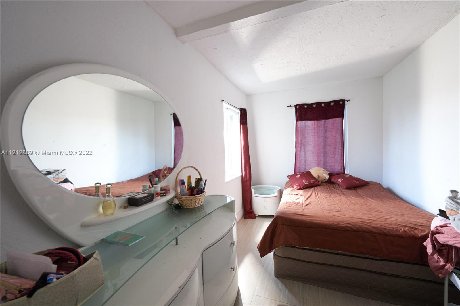 See details / 1320 sq. ft. $ 2022-05-26 0 Photo